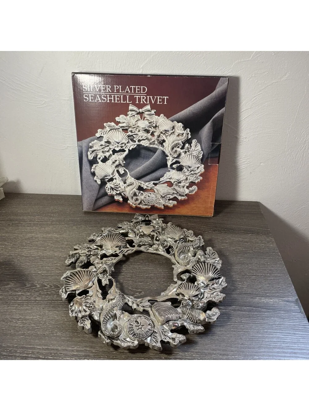 Godinger 1994 Silver Plated Seashell Coastal Wreath Trivet Seahorse Starfish